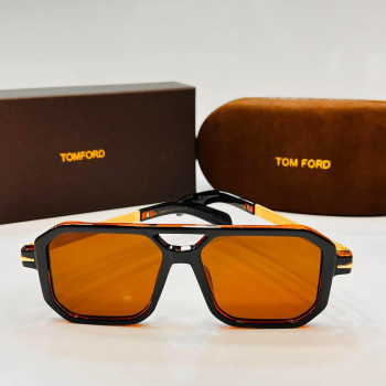 Sunglasses - Tom Ford 8487