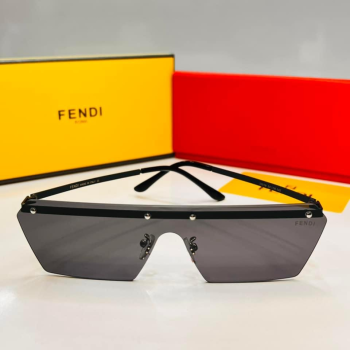 Sunglasses - Fendi 8495