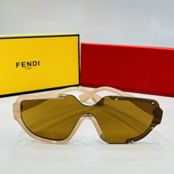 Sunglasses - Fendi 9892