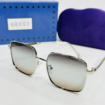 Sunglasses - Gucci 9042