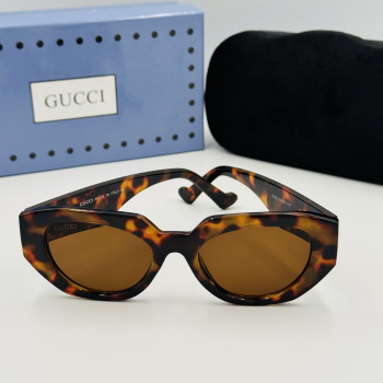 GUCCI მზის სათვალე 2107