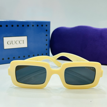 Sunglasses - Gucci 9957