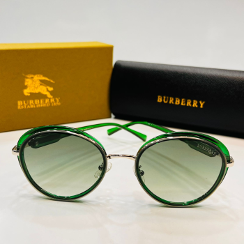 Sunglasses - Burberry 9729
