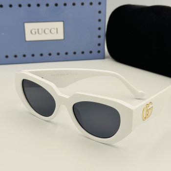 GUCCI მზის სათვალე 2106