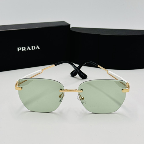 PRADA მზის სათვალე 2126