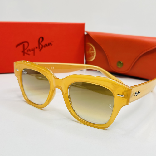Sunglasses - Ray-Ban 8907