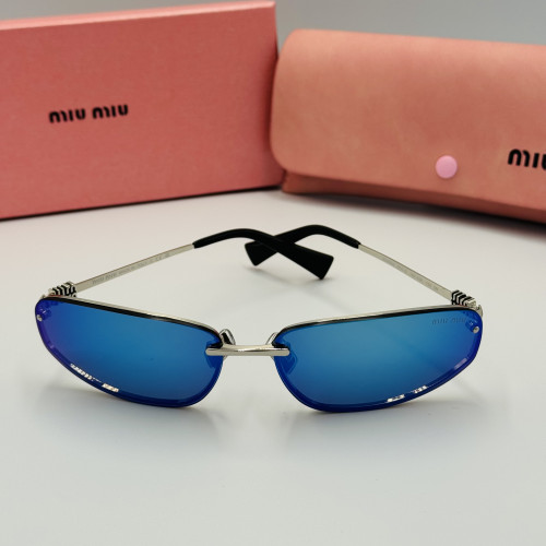 MIU MIU მზის სათვალე 2057