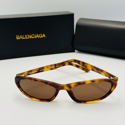 BALENCIAGA მზის სათვალე 2082