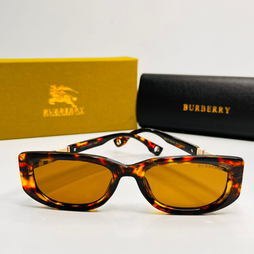Sunglasses - Burberry 7461