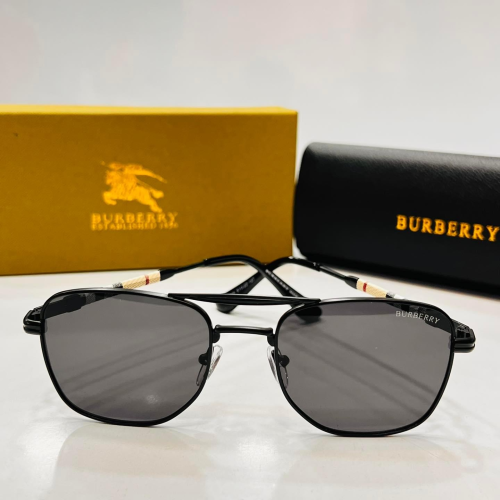 Sunglasses - Burberry 8530