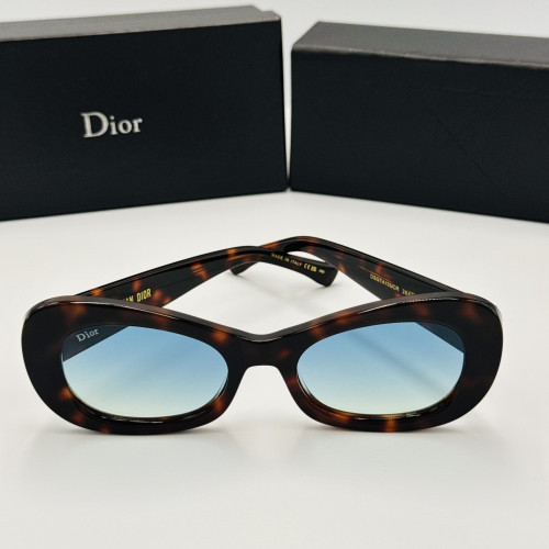 DIOR მზის სათვალე 2072
