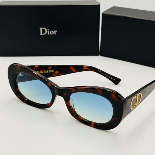 DIOR მზის სათვალე 2072