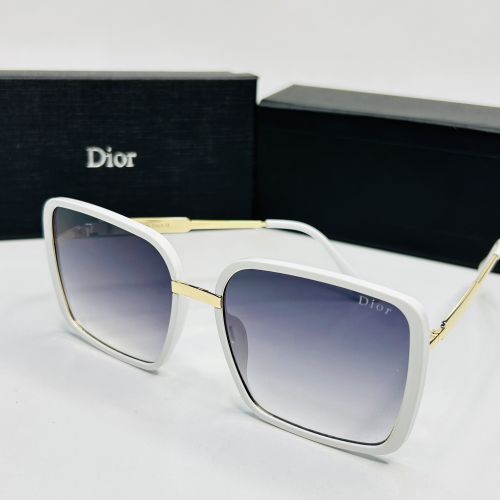 Sunglasses - Dior 9000